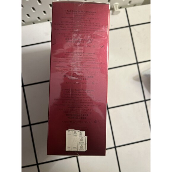 Estee Lauder Nutritious Super-Pomegranate Recharge Your Radiance Gift Set sealed - Picture 3 of 5
